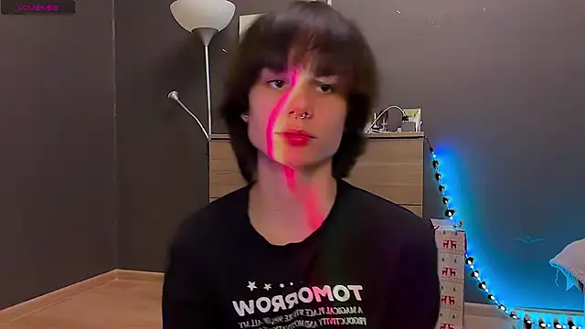 laski twink online show from May 14, 2026, 9:23 pm