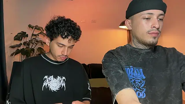 Snapshot of Noah_and_Steven chatting on July 7, 2026, 9:40 pm Noah and Steven online show from July 7, 2026, 9:40 pm