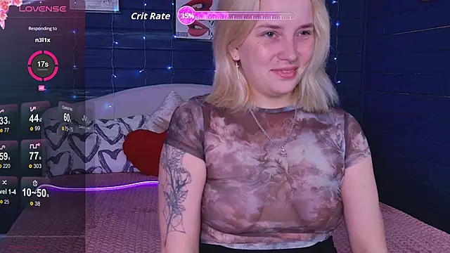 Snapshot of Crystal__Jull chatting on May 3, 2026, 1:33 am Crystal Jull online show from May 3, 2026, 1:33 am