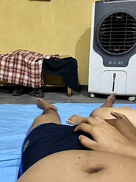 Horny indian dick online show from May 15, 2026, 6:17 pm