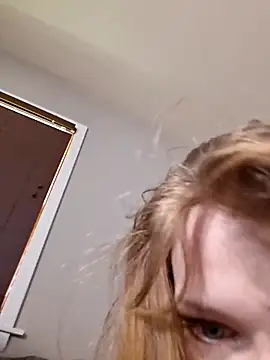 TokyHOEdrift online show from April 19, 2026, 5:14 pm