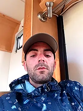 Snapshot of alieno_napoletano chatting on April 27, 2026, 5:11 pm alieno napoletano online show from April 27, 2026, 5:11 pm