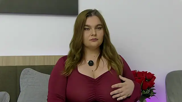 Snapshot of SolangeRay chatting on July 21, 2026, 6:53 pm SolangeRay online show from July 21, 2026, 6:53 pm