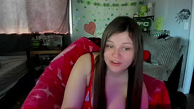 DelilahFields online show from April 20, 2026, 4:41 pm