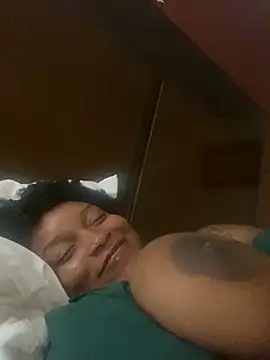 thedarkenchantress online show from October 13, 2025, 1:34 pm