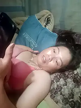 phuongtrinh1 online show from May 10, 2026, 10:08 am