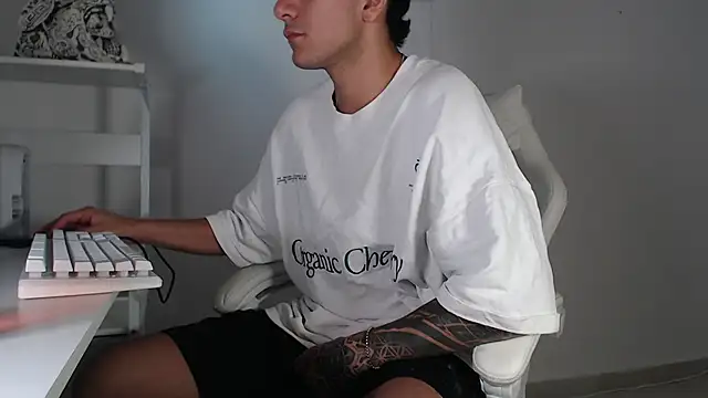 CaishenX  online show from April 21, 2026, 3:57 am