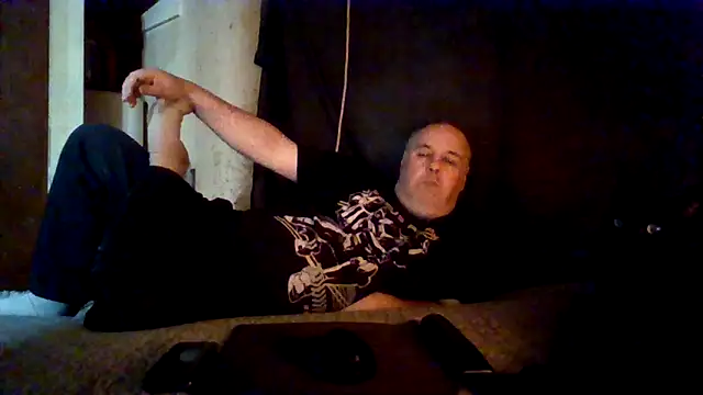 Snapshot of Nightshade1195 chatting on May 20, 2026, 8:39 pm Nightshade1195 online show from May 20, 2026, 8:39 pm