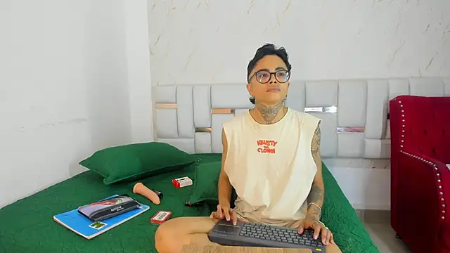 Snapshot of Antony_D_ossa chatting on June 11, 2026, 7:55 pm Antony D ossa online show from June 11, 2026, 7:55 pm