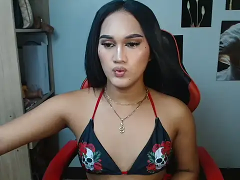 Snapshot of YourHot_Nica chatting on May 9, 2026, 2:26 am YourHot Nica online show from May 9, 2026, 2:26 am