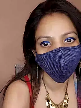 lovelyrosewifey online show from May 11, 2026, 6:26 am