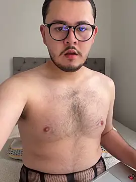 Snapshot of SubBoy_bear chatting on June 17, 2026, 1:21 pm SubBoy bear online show from June 17, 2026, 1:21 pm