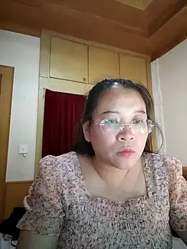 Snapshot of lymm78 chatting on May 21, 2026, 12:35 pm lymm78 online show from May 21, 2026, 12:35 pm