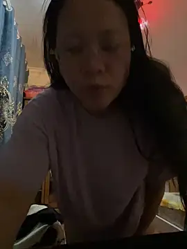 Snapshot of lymm78 chatting on May 27, 2026, 9:44 pm lymm78 online show from May 27, 2026, 9:44 pm