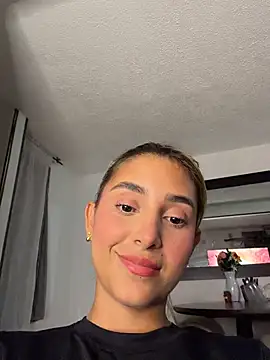 LoisC online show from May 16, 2026, 1:37 am