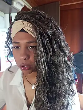 Ivon C online show from May 27, 2026, 1:40 pm