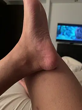 feet goddess  online show from May 4, 2026, 8:44 pm