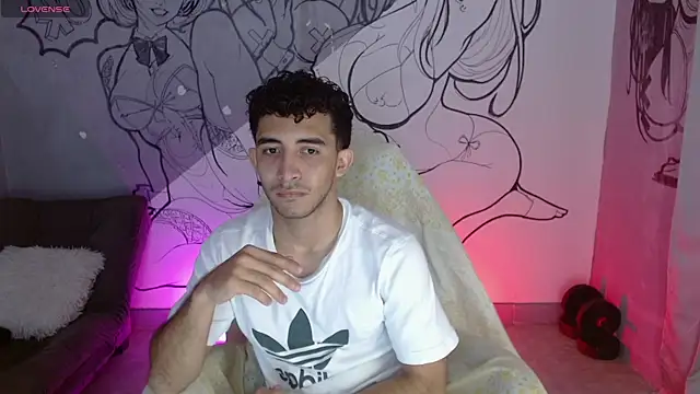 caius bigcock1 online show from April 27, 2026, 12:36 pm