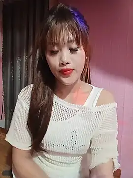 Snapshot of Ly-sexyy chatting on June 28, 2026, 12:33 pm Ly-sexyy online show from June 28, 2026, 12:33 pm