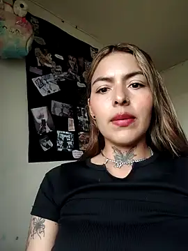 evafuckasd online show from April 24, 2026, 6:21 pm