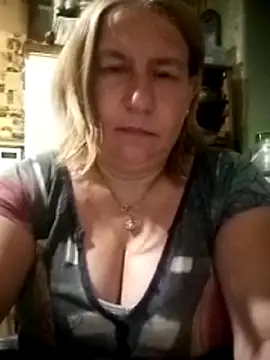 AnnaGlory38 online show from June 10, 2026, 11:17 pm