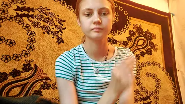 LunaLaday online show from May 30, 2026, 2:51 am