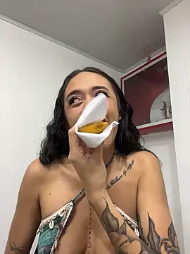SinSirenXXX online show from July 23, 2026, 1:08 pm