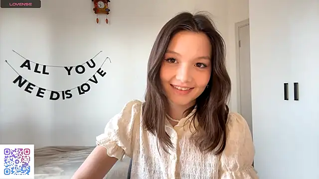 RochelTrewhitt online show from May 9, 2026, 11:46 am