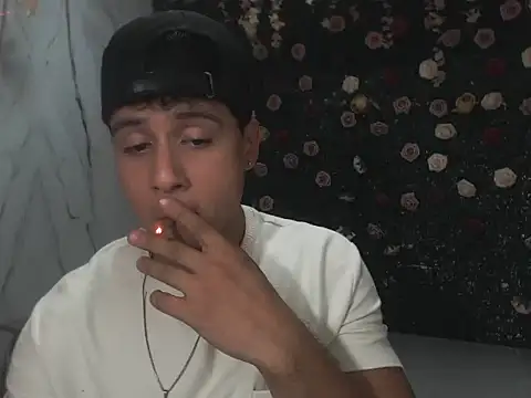 Snapshot of jbarto_ chatting on May 8, 2026, 2:48 am jbarto online show from May 8, 2026, 2:48 am