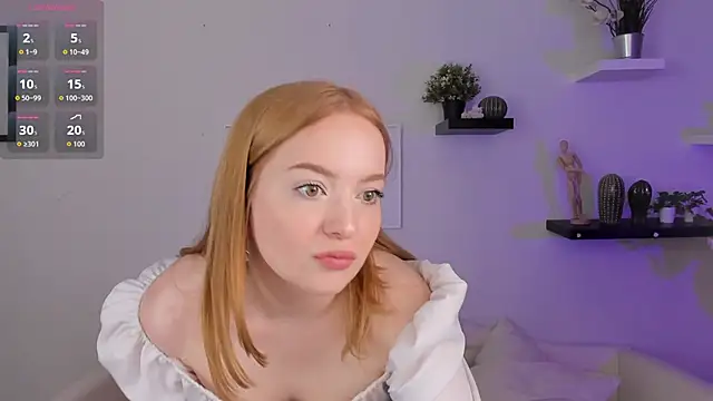 Julia Dafoe online show from April 24, 2026, 3:36 pm