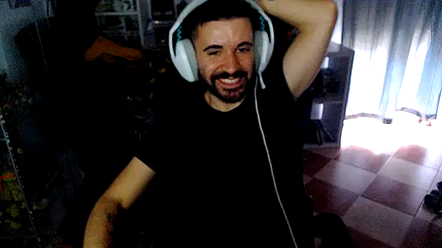 chiquitoconsecreto online show from April 24, 2026, 7:32 am