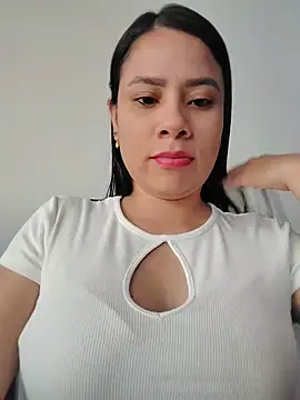 Snapshot of Nicol_Alvarez1 chatting on June 18, 2026, 9:53 pm Nicol Alvarez1 online show from June 18, 2026, 9:53 pm