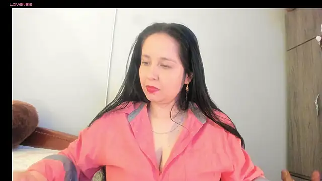 Snapshot of cami_hot_tits chatting on June 1, 2026, 11:26 pm cami hot tits online show from June 1, 2026, 11:26 pm