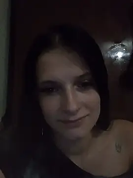 linda 02 online show from June 27, 2026, 11:00 pm