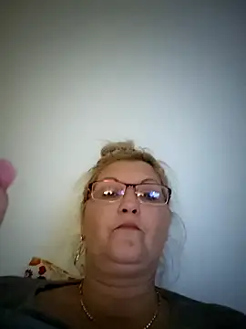 Divineblond online show from January 17, 2026, 9:18 pm