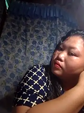 Snapshot of sweet_pinay01 chatting on August 6, 2026, 12:05 am sweet pinay01 online show from August 6, 2026, 12:05 am