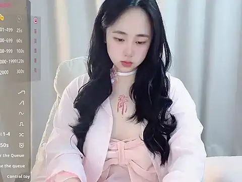 Hanzaizai32902 online show from April 22, 2026, 4:14 pm