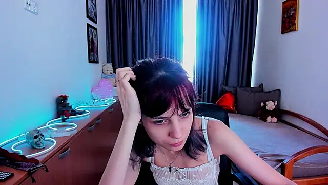 MiniLysii online show from June 22, 2026, 5:48 am