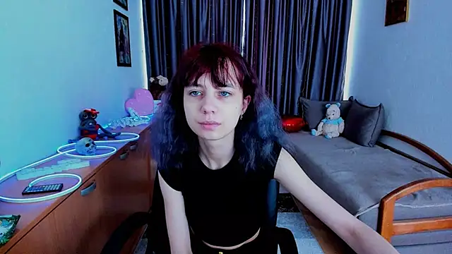 Snapshot of MiniLysii chatting on June 12, 2026, 5:49 am MiniLysii online show from June 12, 2026, 5:49 am