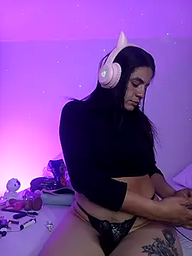 Maylin 7x online show from April 26, 2026, 4:21 am