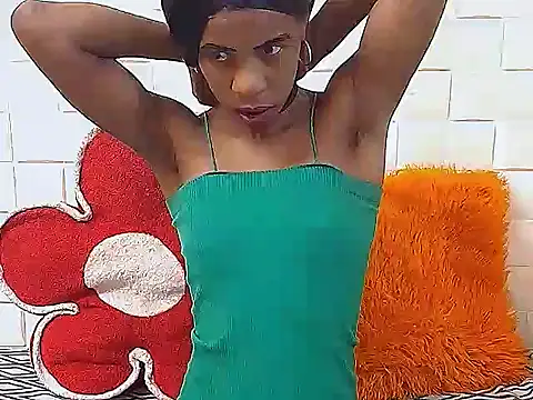 Snapshot of EbonySweetPeach chatting on May 10, 2026, 5:04 pm EbonySweetPeach online show from May 10, 2026, 5:04 pm