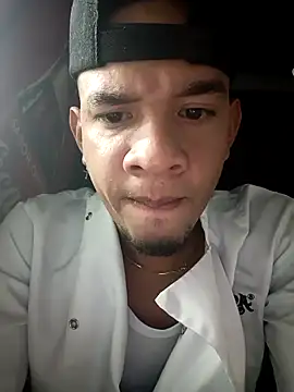 hotshame21 online show from April 25, 2026, 1:41 am