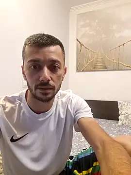 bebeluna001 online show from April 29, 2026, 4:11 pm