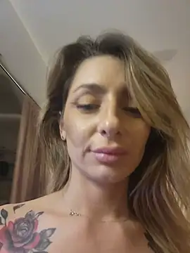 SofiaLace online show from July 4, 2026, 3:49 pm