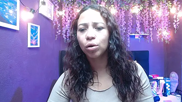 monik299 online show from May 19, 2026, 1:07 pm