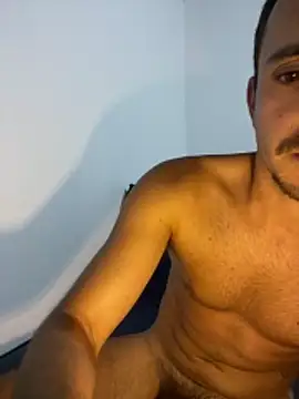 xxxranier online show from April 22, 2026, 11:33 pm