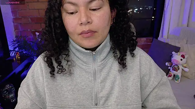 Snapshot of MissBronte chatting on June 25, 2026, 5:12 am MissBronte online show from June 25, 2026, 5:12 am