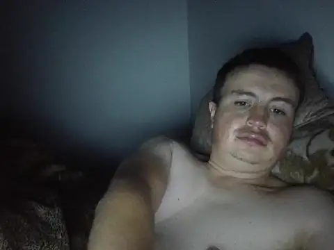 oscar123457 online show from April 23, 2026, 3:35 am