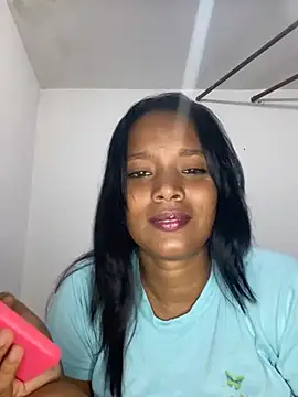Stefany 03  online show from May 13, 2026, 11:23 pm