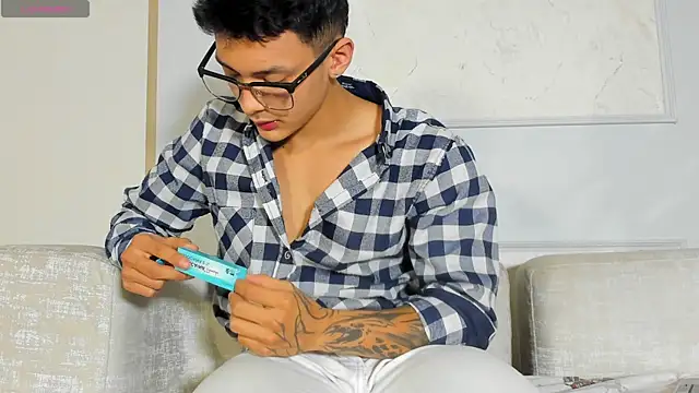 Alan Salazar online show from June 22, 2026, 5:43 pm